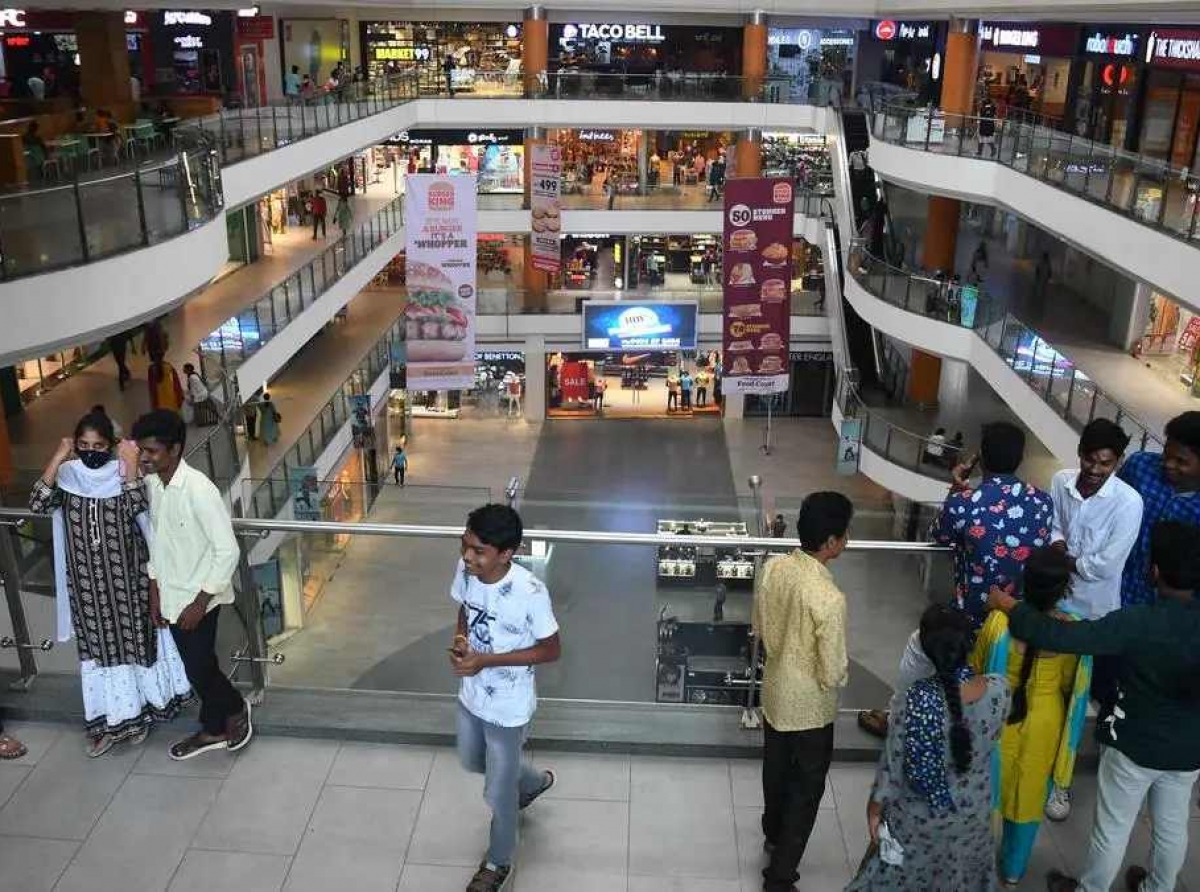 India’s affluent boom creates a two-tier retail market 